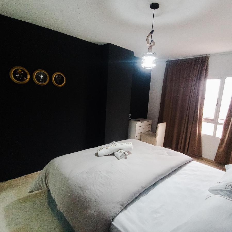 Nouveau Appartement Au Plein Centre-Ville En Face Hilton Tánger Exterior foto